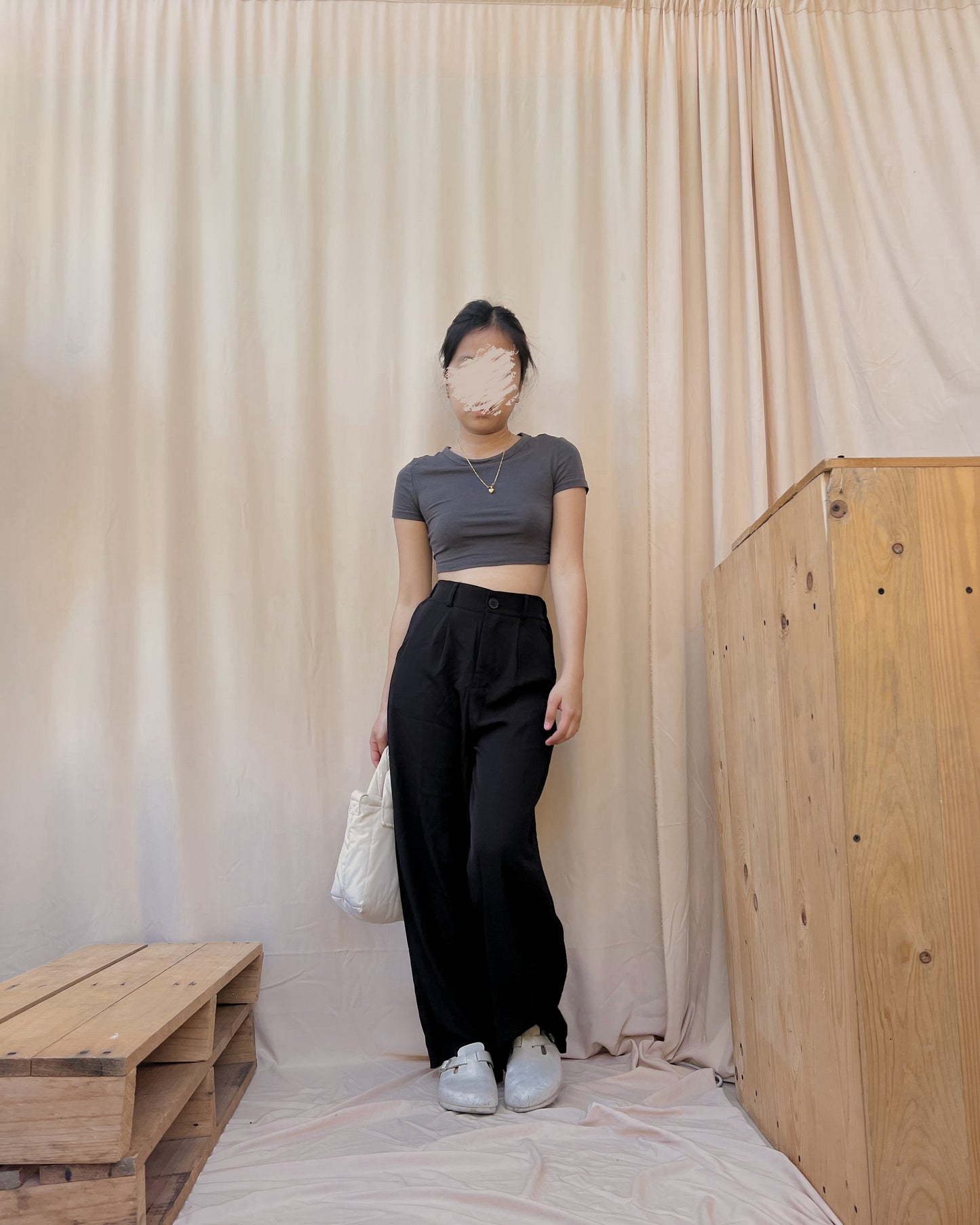 Black flowy trousers X4 (24-28)