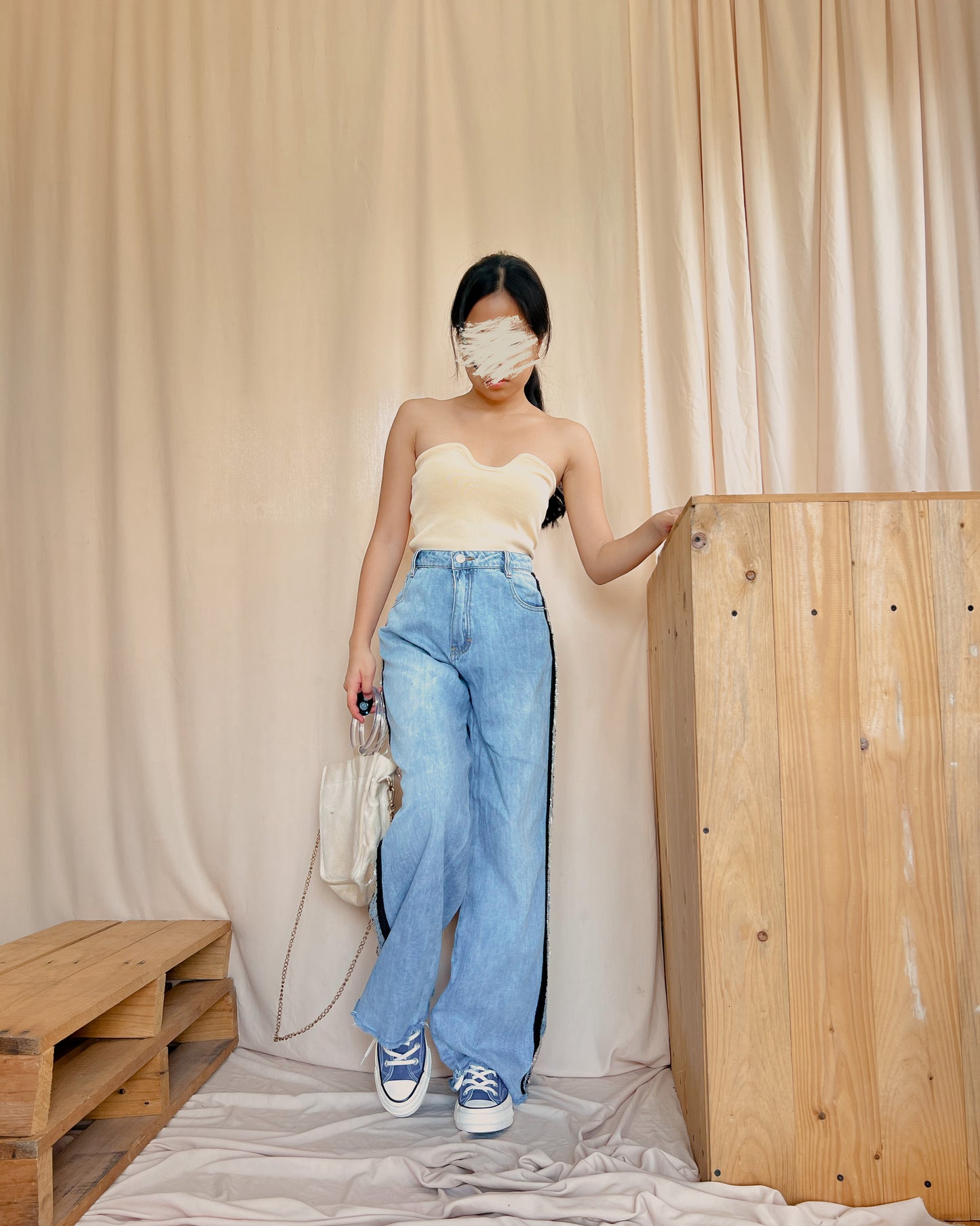 Denim wide leg pants with side sparkly detail N3