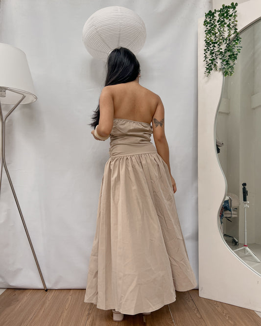 Most favorite beige strapless clinched waist maxi dress Y35