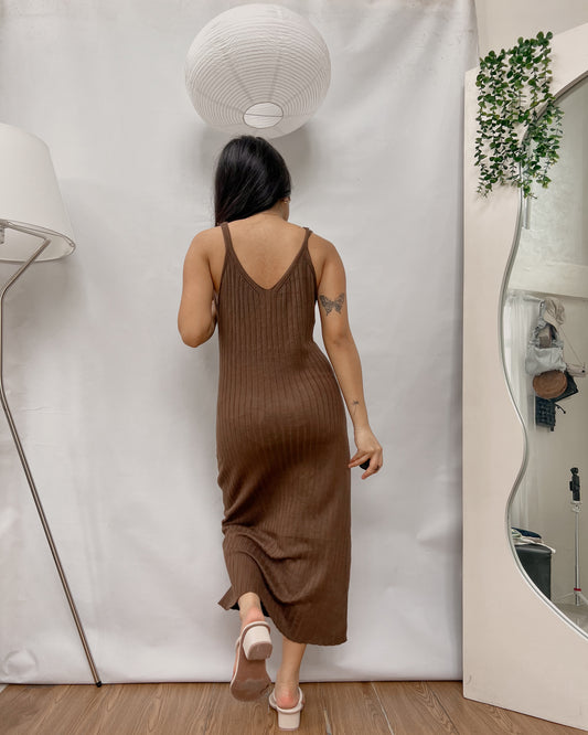 brown ribbed knit round neck maxi dress Y27