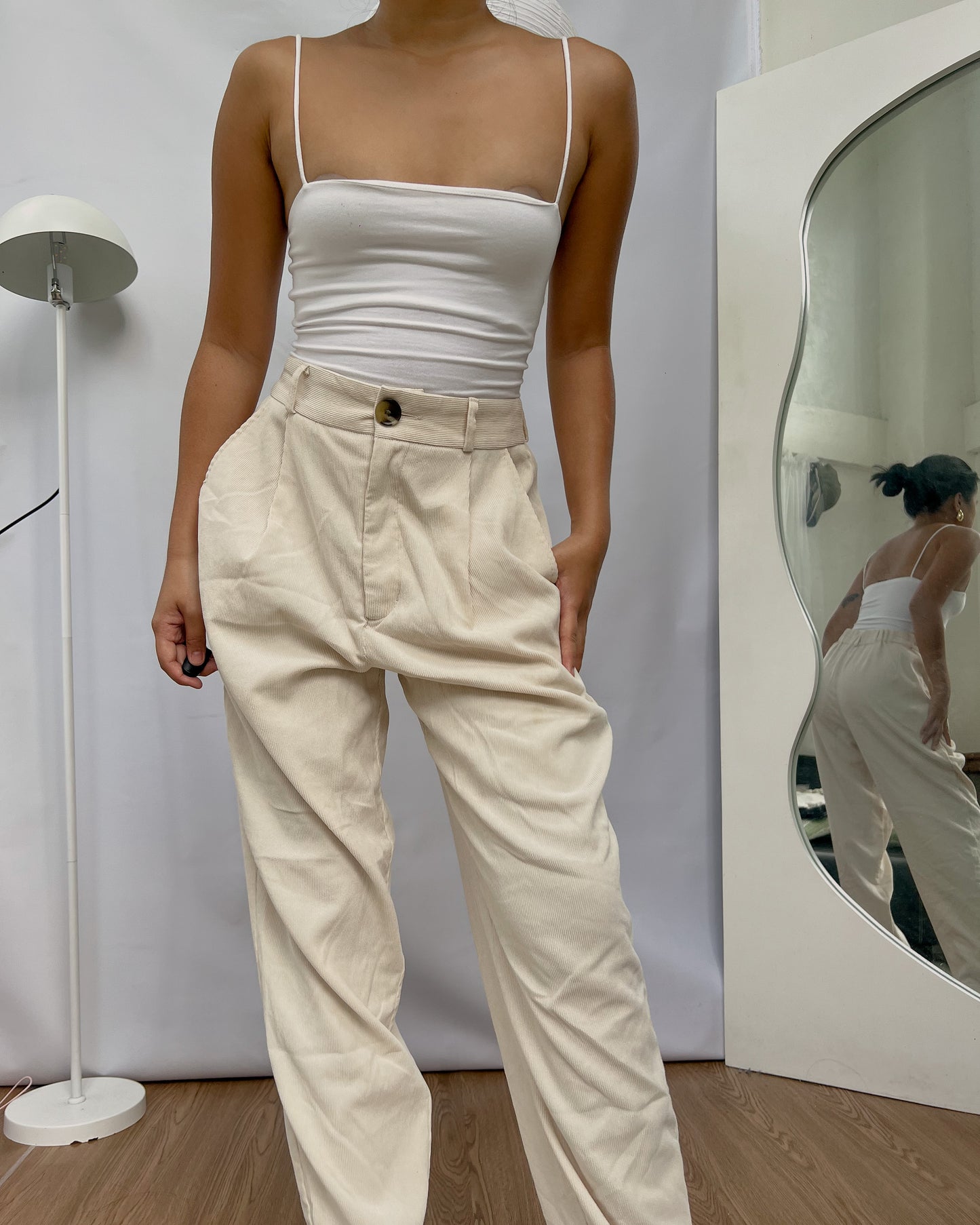 GU soft corduroy cream trousers C16