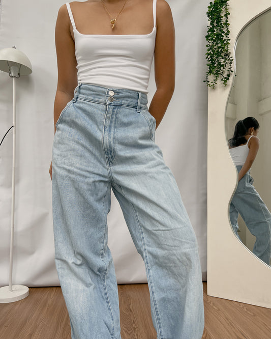UNIQL0 double buttoned light washed straight cut denim pants F20