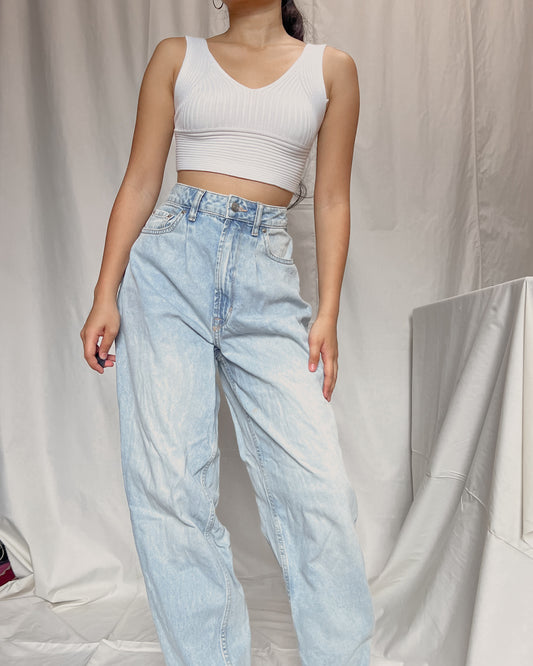H&M light washed denim pleated clean cut pants (A13)