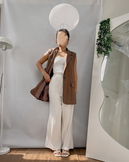 high quality rustic brown sleeveless flowy  blazer