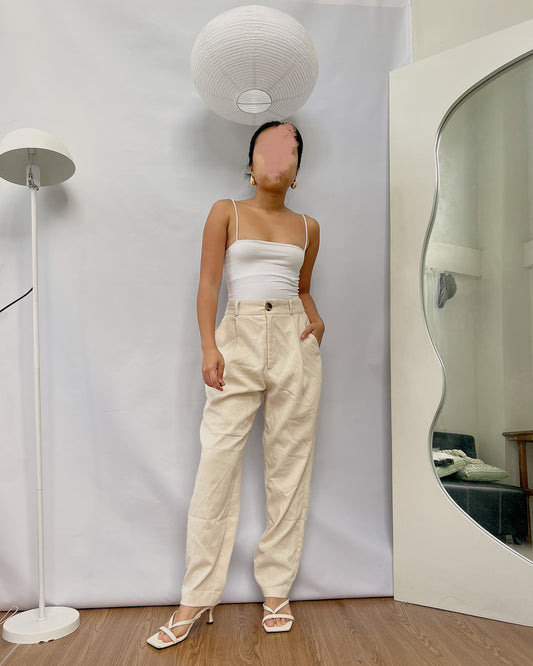 GU soft corduroy cream trousers C16