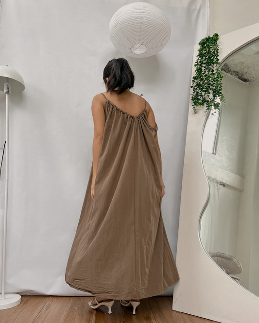 dark chocolate brown shift dress