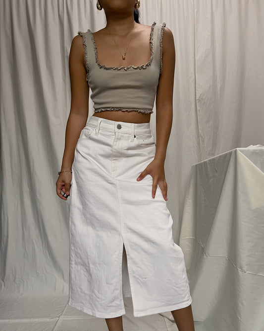 most favoritee UNIQL0 denim skirt (E1)