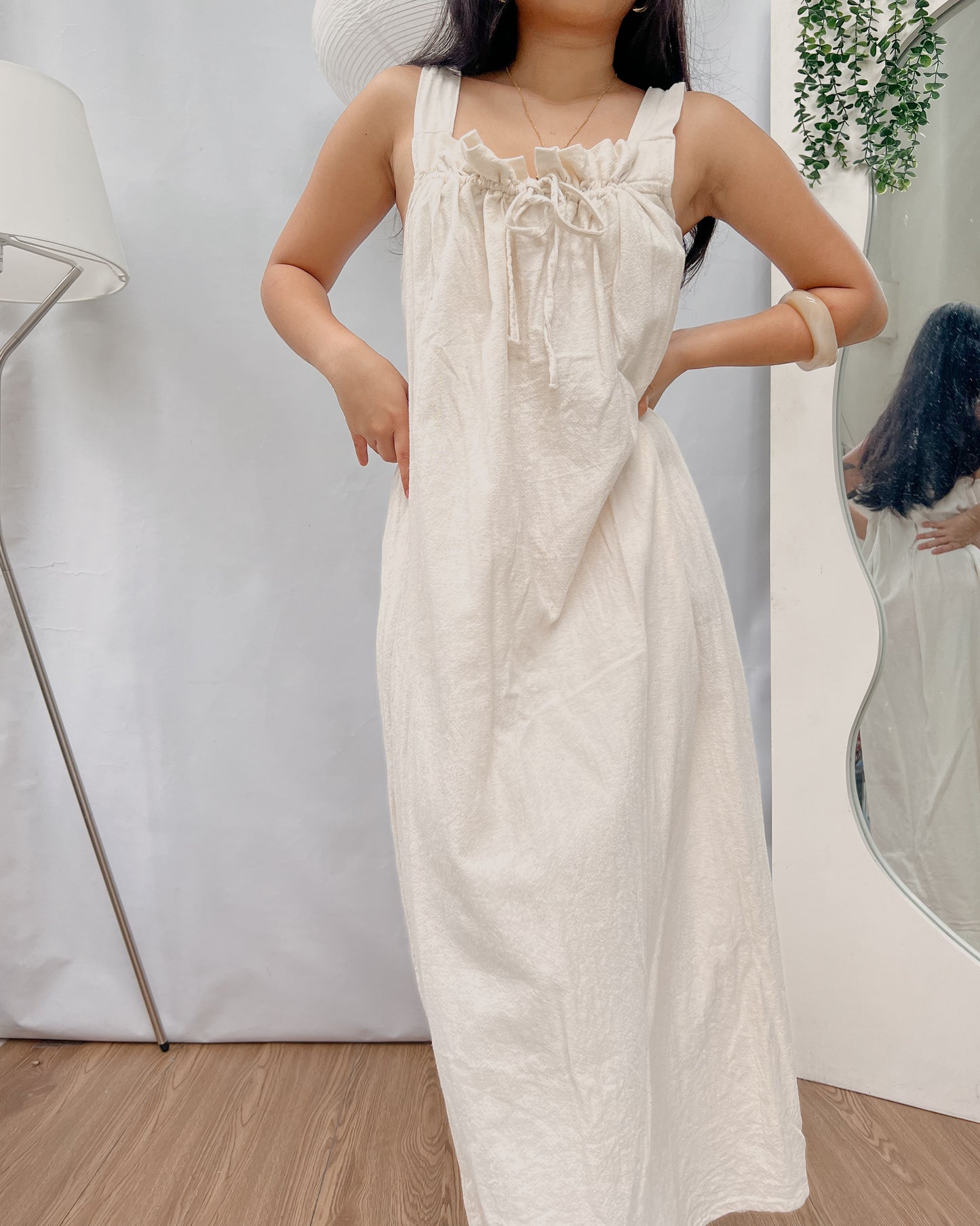 Insane quality linen off white drawstring ruffled sleeve dress