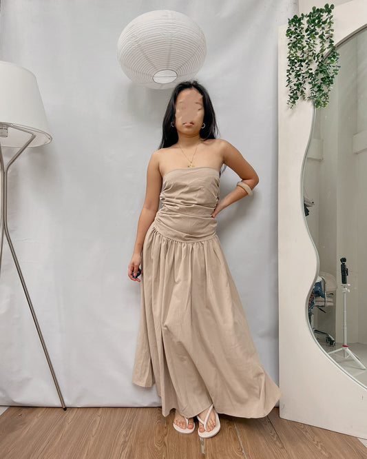 Most favorite beige strapless clinched waist maxi dress Y35