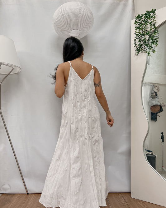 white v-neck flowy adjustable straps maxi dress Y32