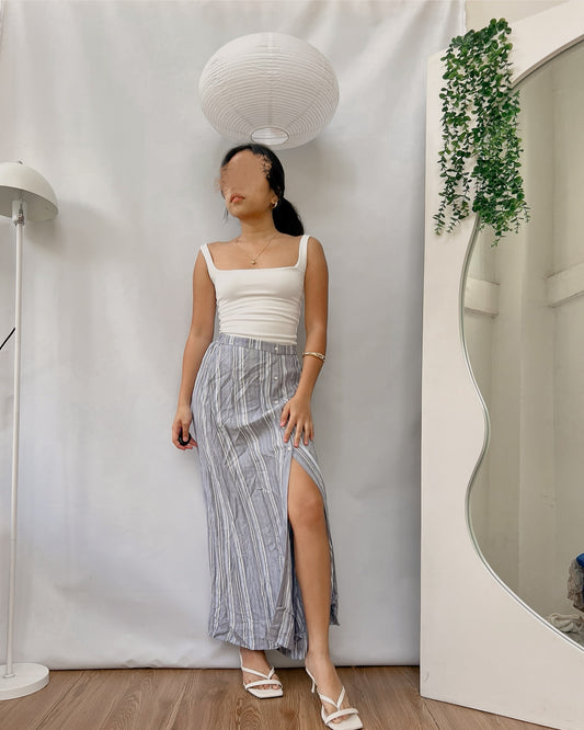 HOLLISTER blue and white stripe maxi skirt with slit k47