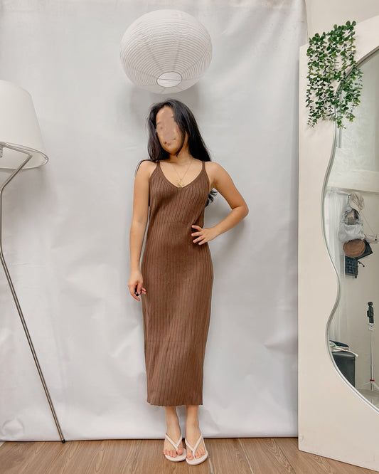brown ribbed knit round neck maxi dress Y27