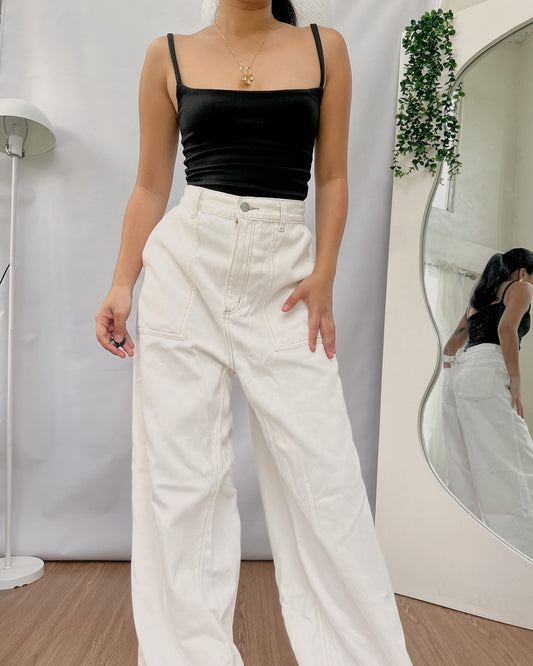 GU insane quality off white contrast stitch denim pants F37