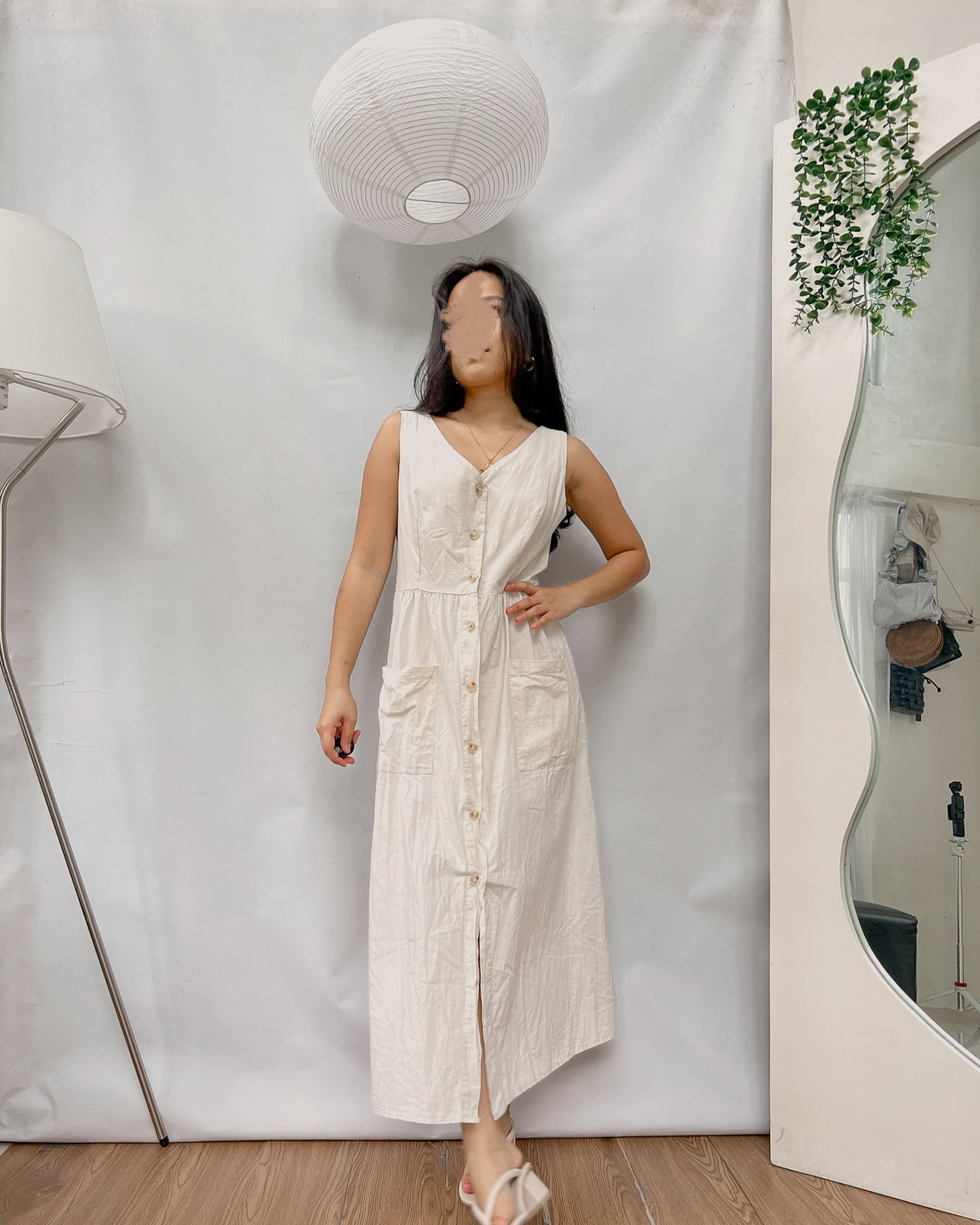 High quality linen off-white button down maxi dress with back hole Y34