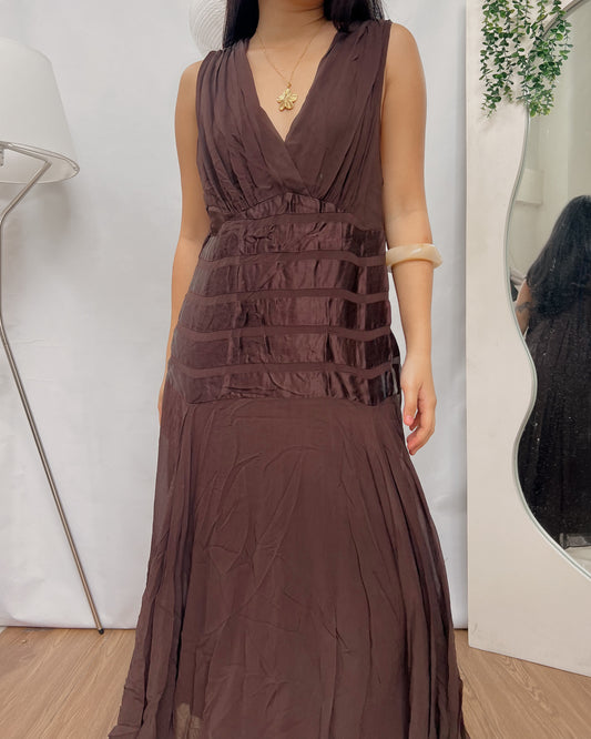 High quality vintage chocolate brown satin bodice dress Y37