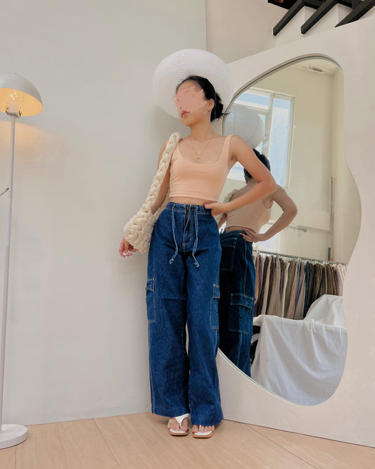 dark washed wide leg  denim pants S22 (30-31)