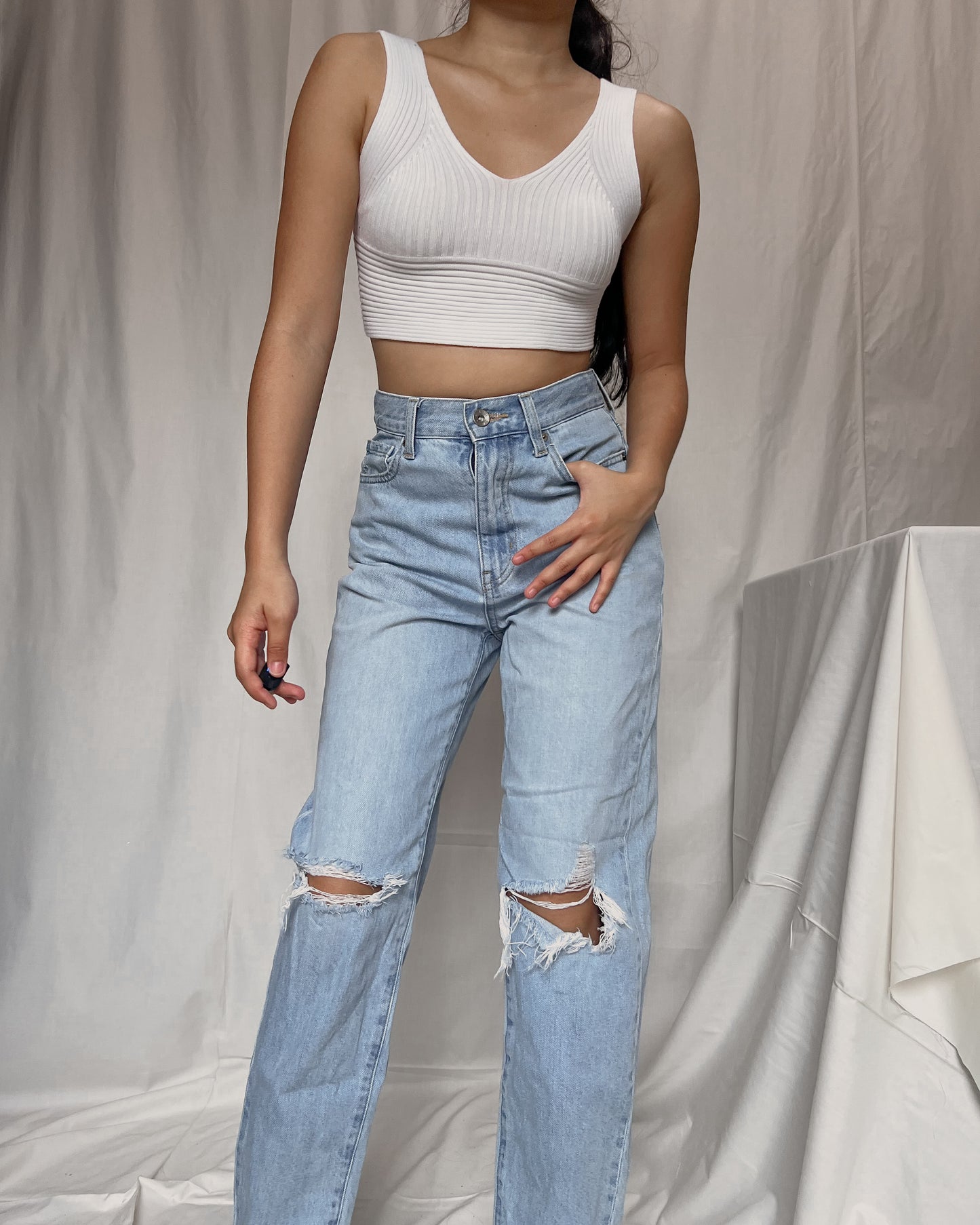 UNIQL0 tattered raw hem denim pants (A6)