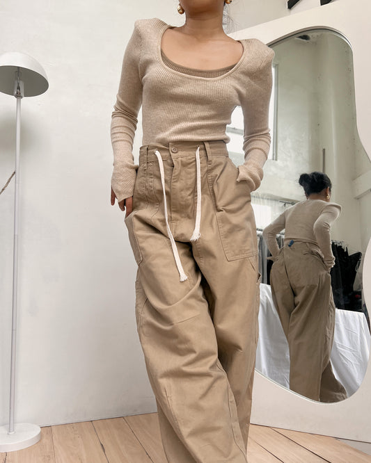 knitted long sleeve with false brown inner design top
