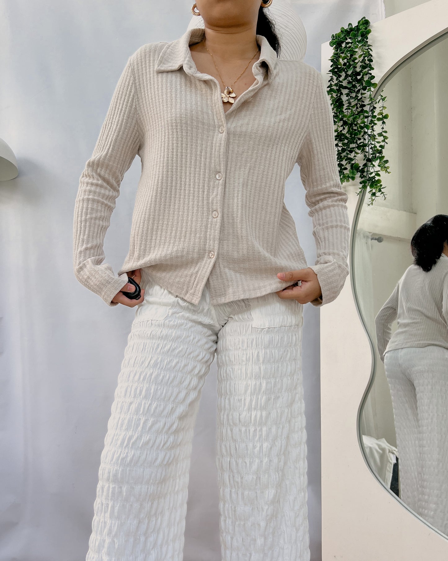 6XTY8IGHT nude button down knitted collared top