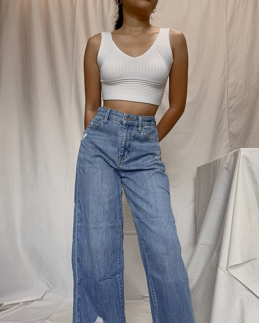 UNIQL0 light washed raw hem wide leg denim pants A21