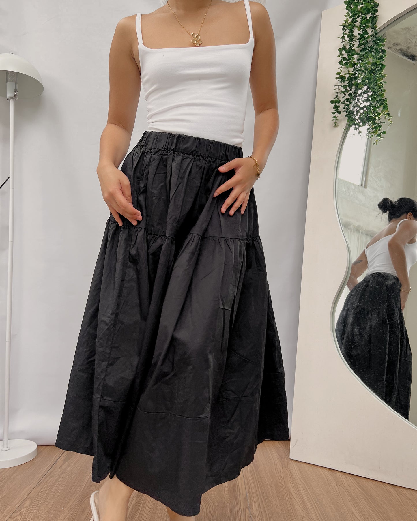 black basic  tiered maxi skirt S5