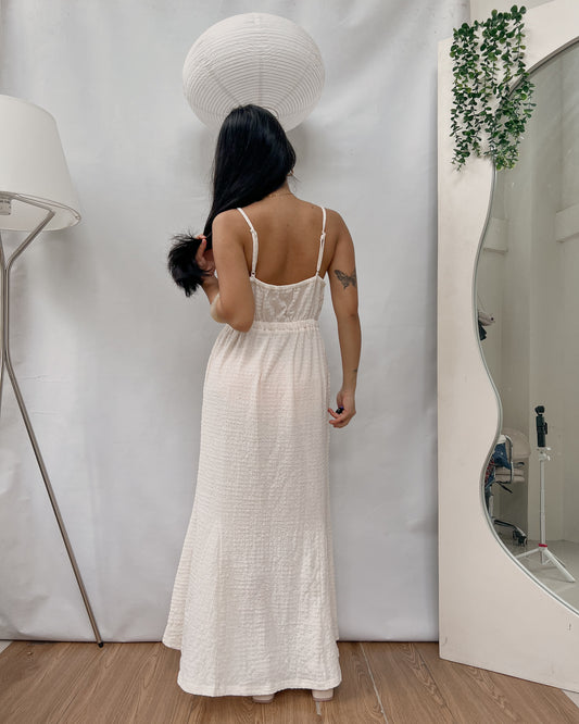 cream textured crisscross bodice maxi dress Y46