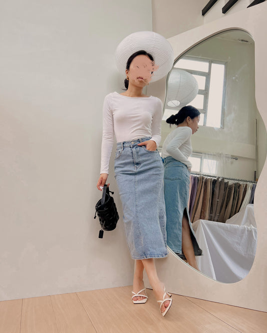 light washed denim maxi skirt (25-26)