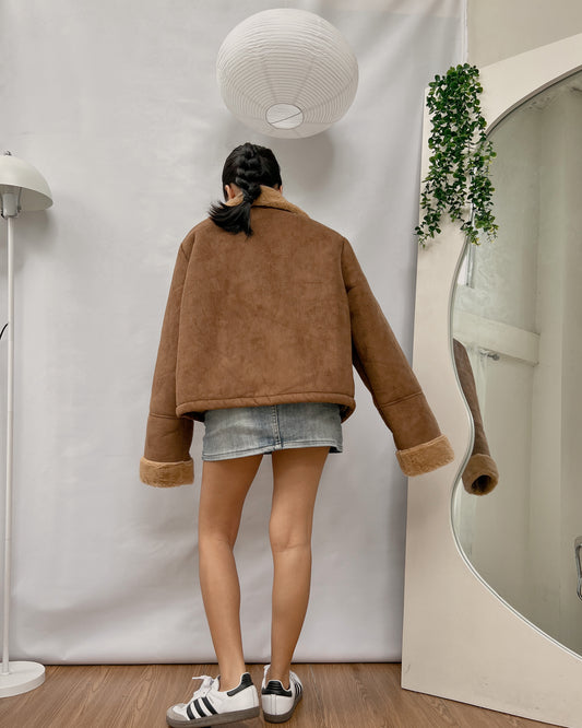 gamosa jacket with furry inside J582