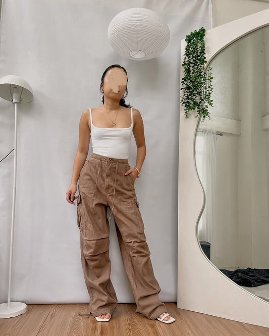 BERSHKA high quality brown cargo pants M79