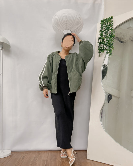 most faveee insane quality double lined green bomber jacket