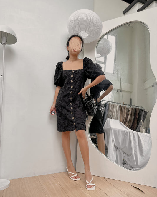 black eye let dress with mid front buttons