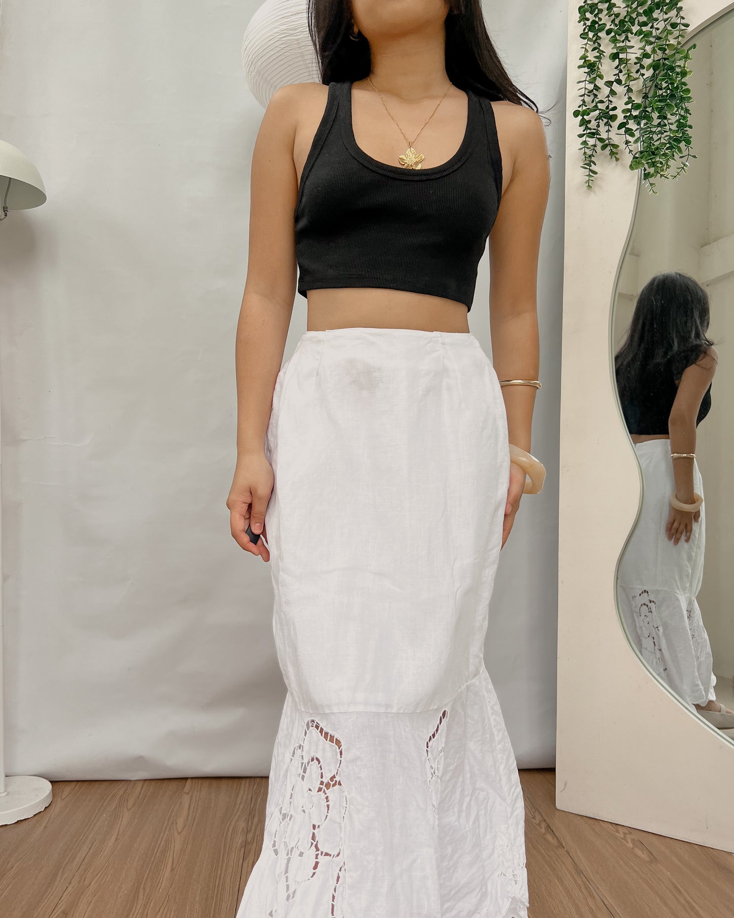 linen mermaid cut eyelet maxi skirt s7