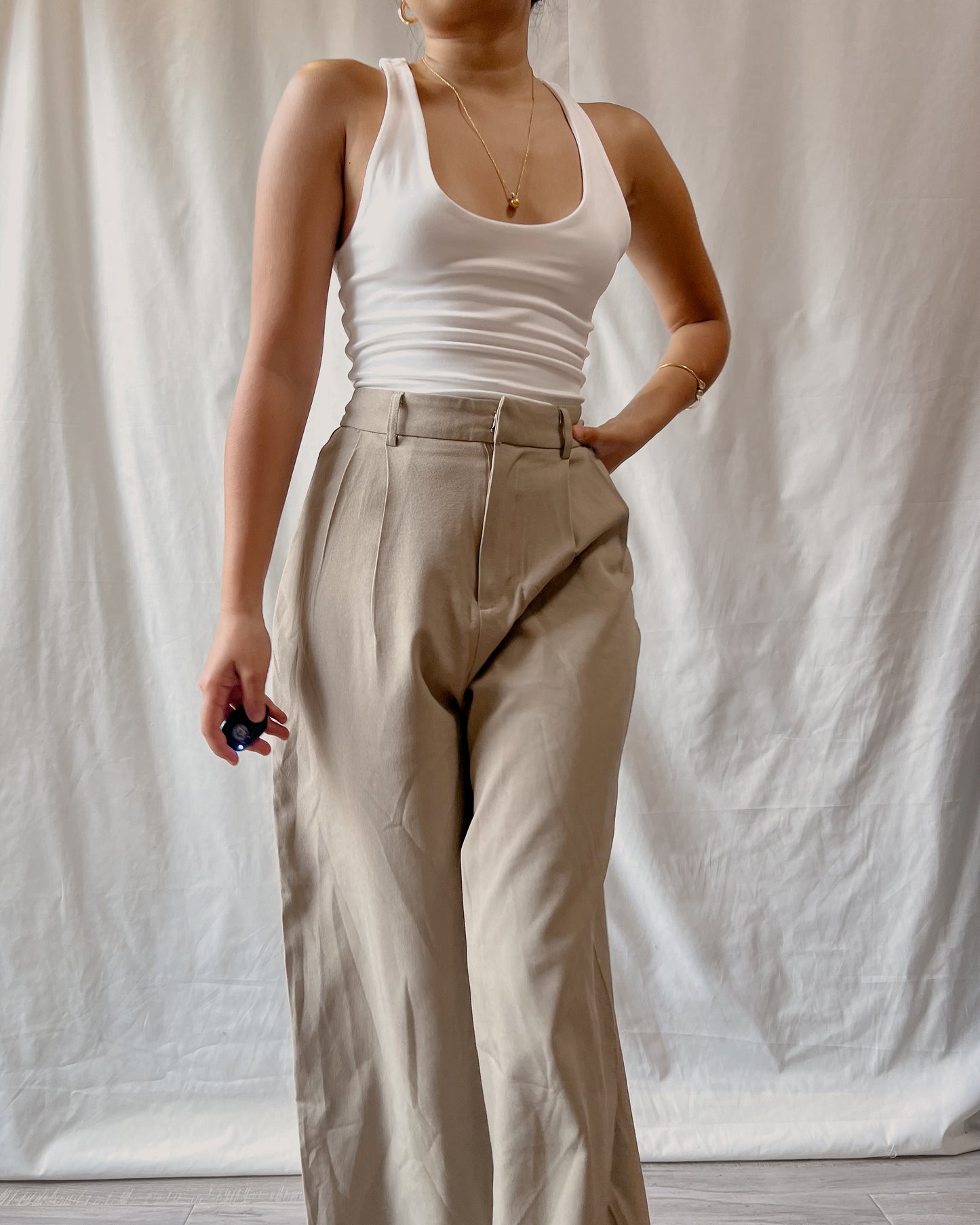 dark brown pleated trousers z12