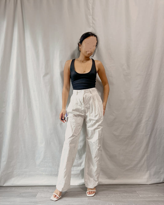 white pleated basic trousers s33
