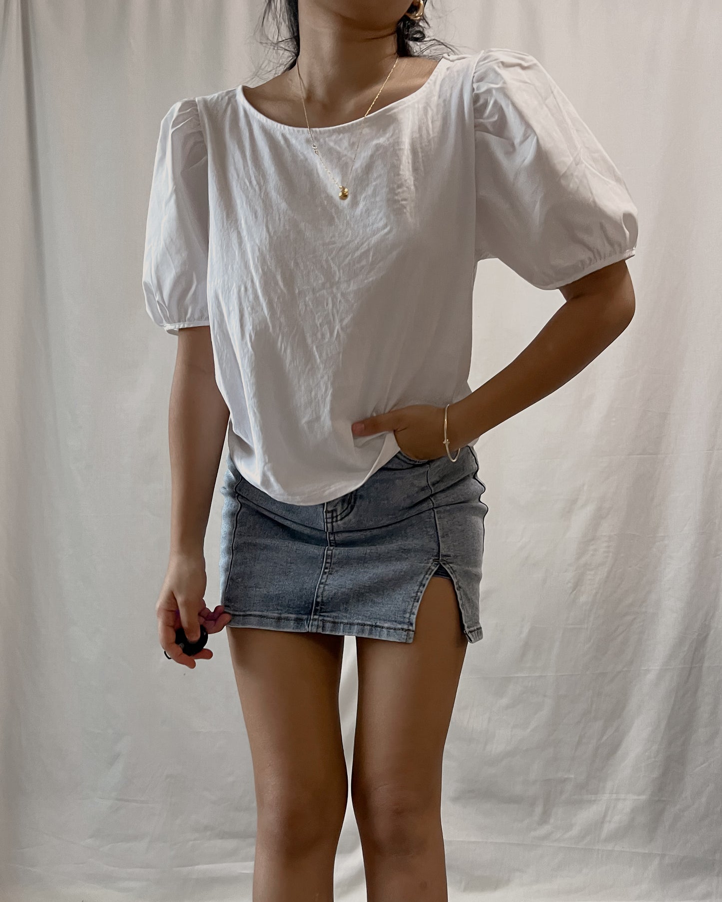 UNIQLO white casual puff sleeve top