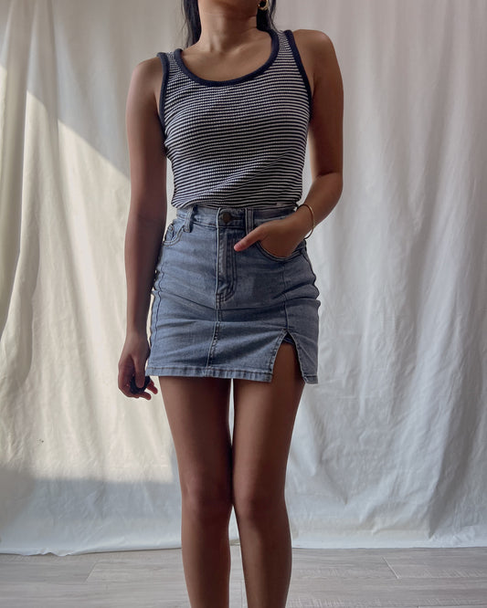 GU knitted black and white stripe tank