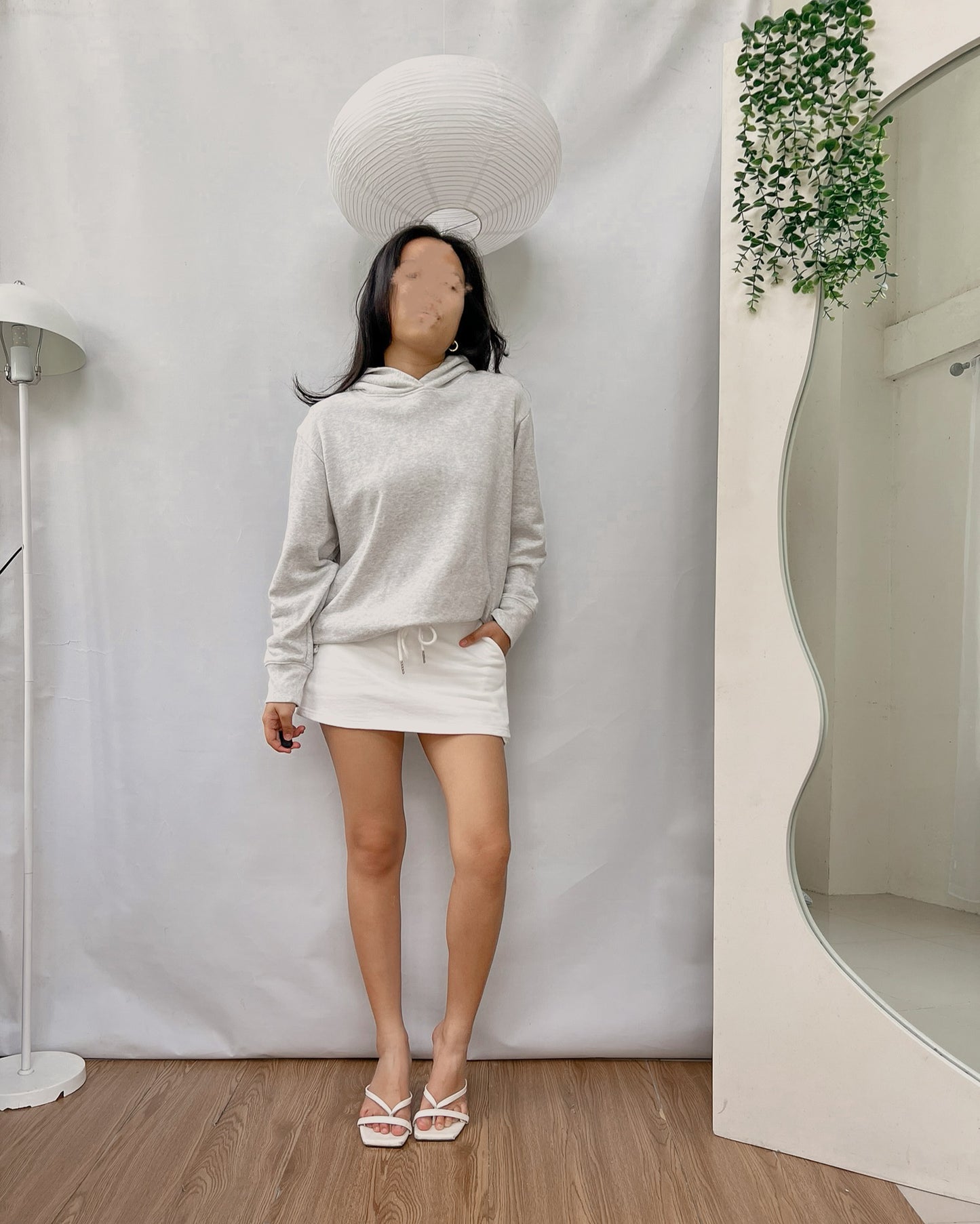 MUJI gray sweatshirt