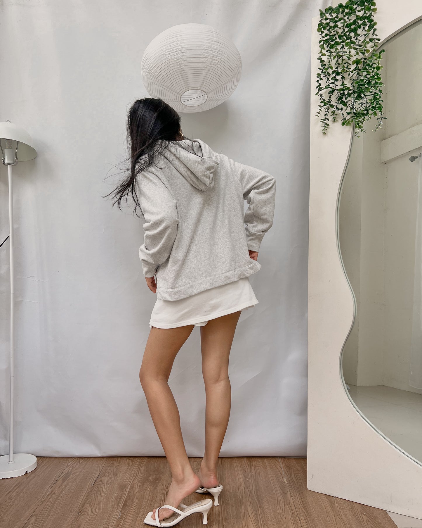MUJI gray sweatshirt