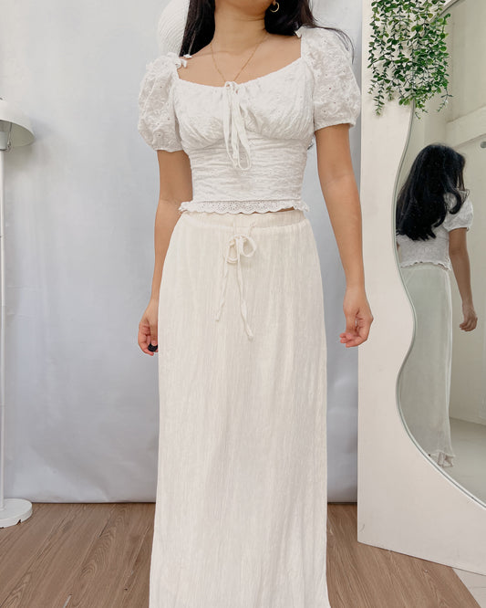 white textured tie front puffed sleeve top