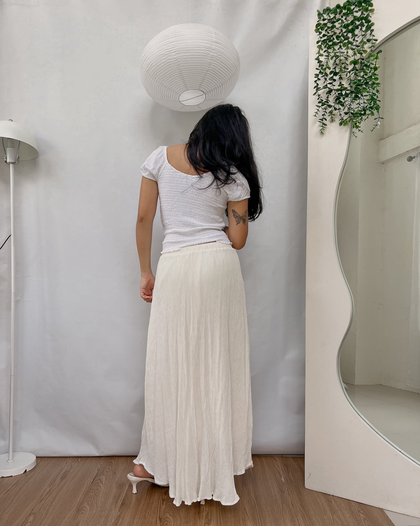 H&M white short sleeve top