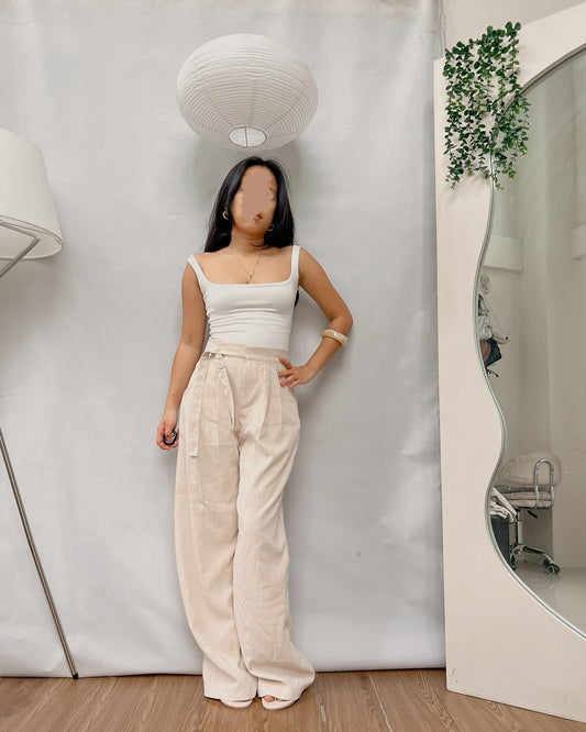 nude pleated trousers V39