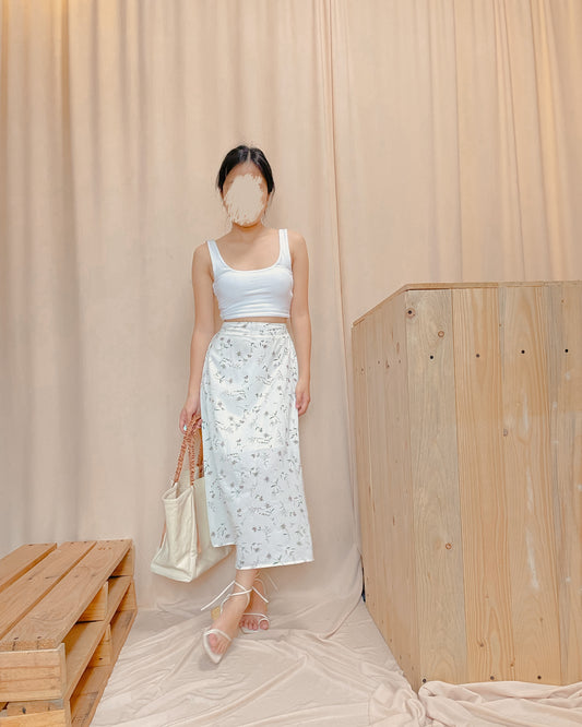 White basic floral skirt