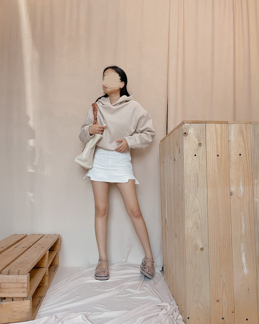 Nude basic hoodie with garterized hem design