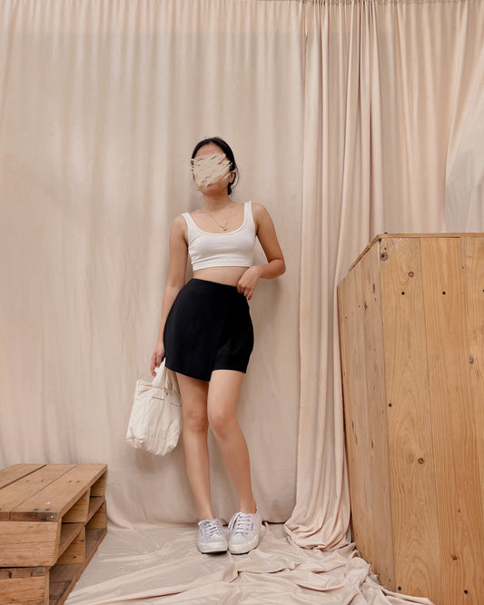 Black pleated skort C2 (28-29)