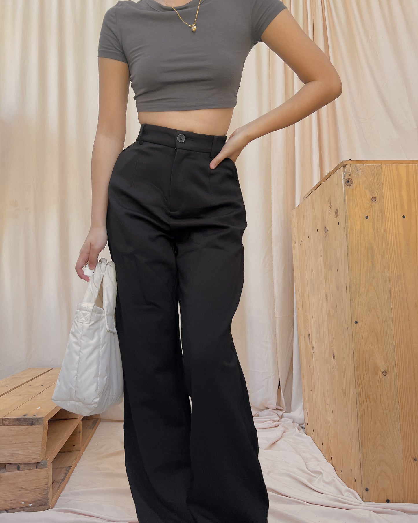Black high quality straight cut trousers X10 (26-27)