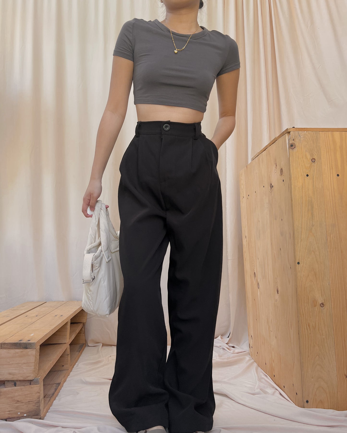 Black high quality straight cut  trousers X26 (28-29)