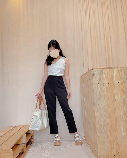 Black ankle length trousers ( d12)