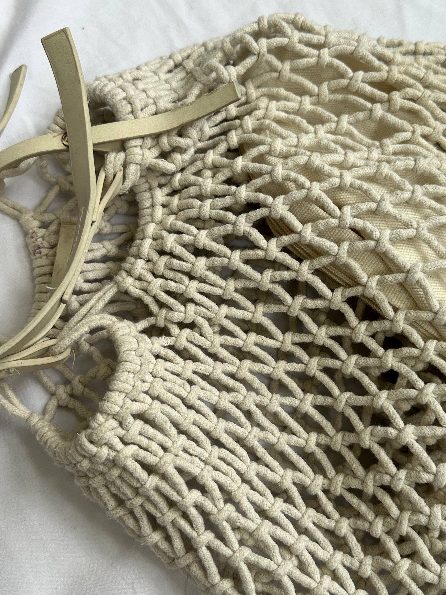 Beach white bag with inside pouch
