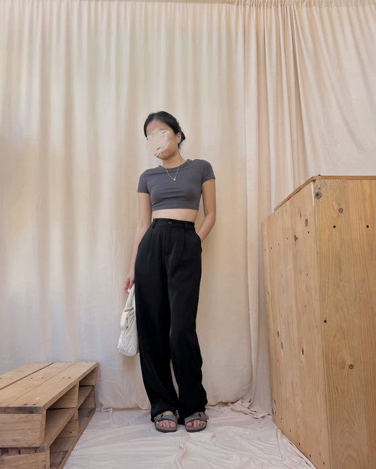 Black high quality straight cut  trousers X25 (24-25)