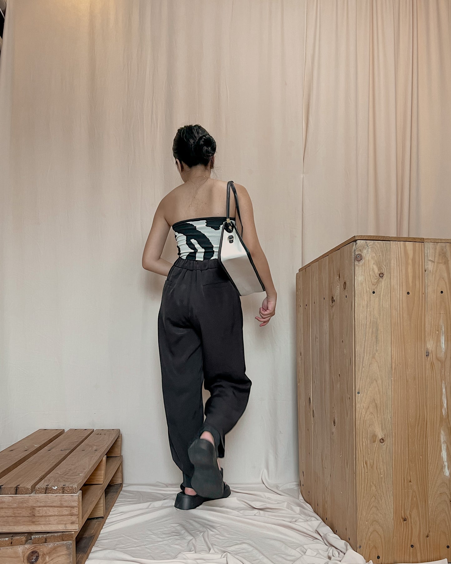 black ankle length trousers B24 (fits 24-30)